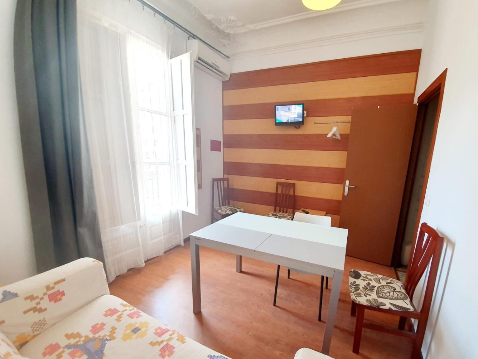 Apartamento Urgell Apartment บาร์เซโลนา ภายนอก รูปภาพ