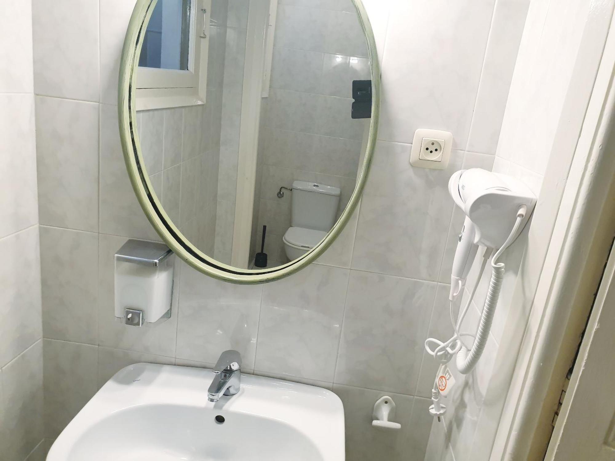 Apartamento Urgell Apartment บาร์เซโลนา ภายนอก รูปภาพ